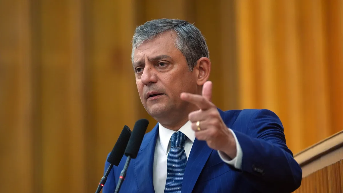 CHP'de kooperatif vurgunu çatlak büyüttü! Mağdurlar Özgür Özel’den hesap sordu