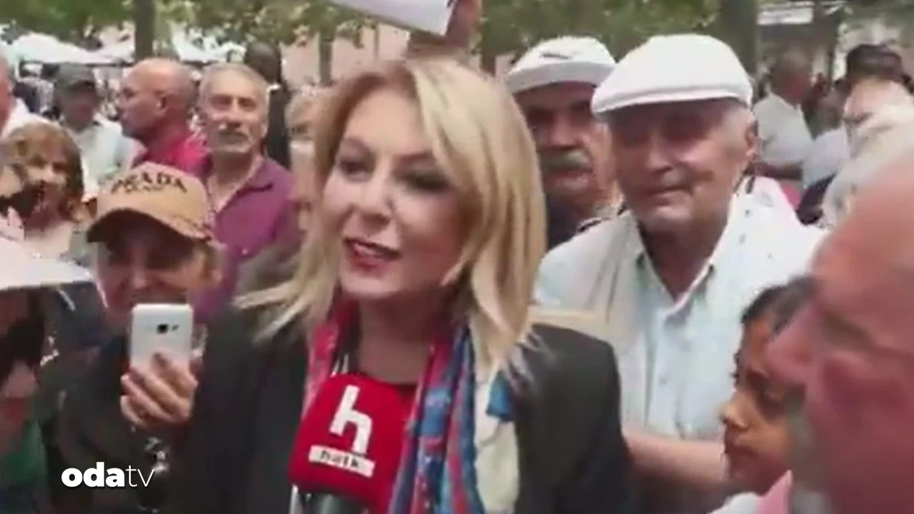 YENİ Parti’ye dualı bileklikli destek