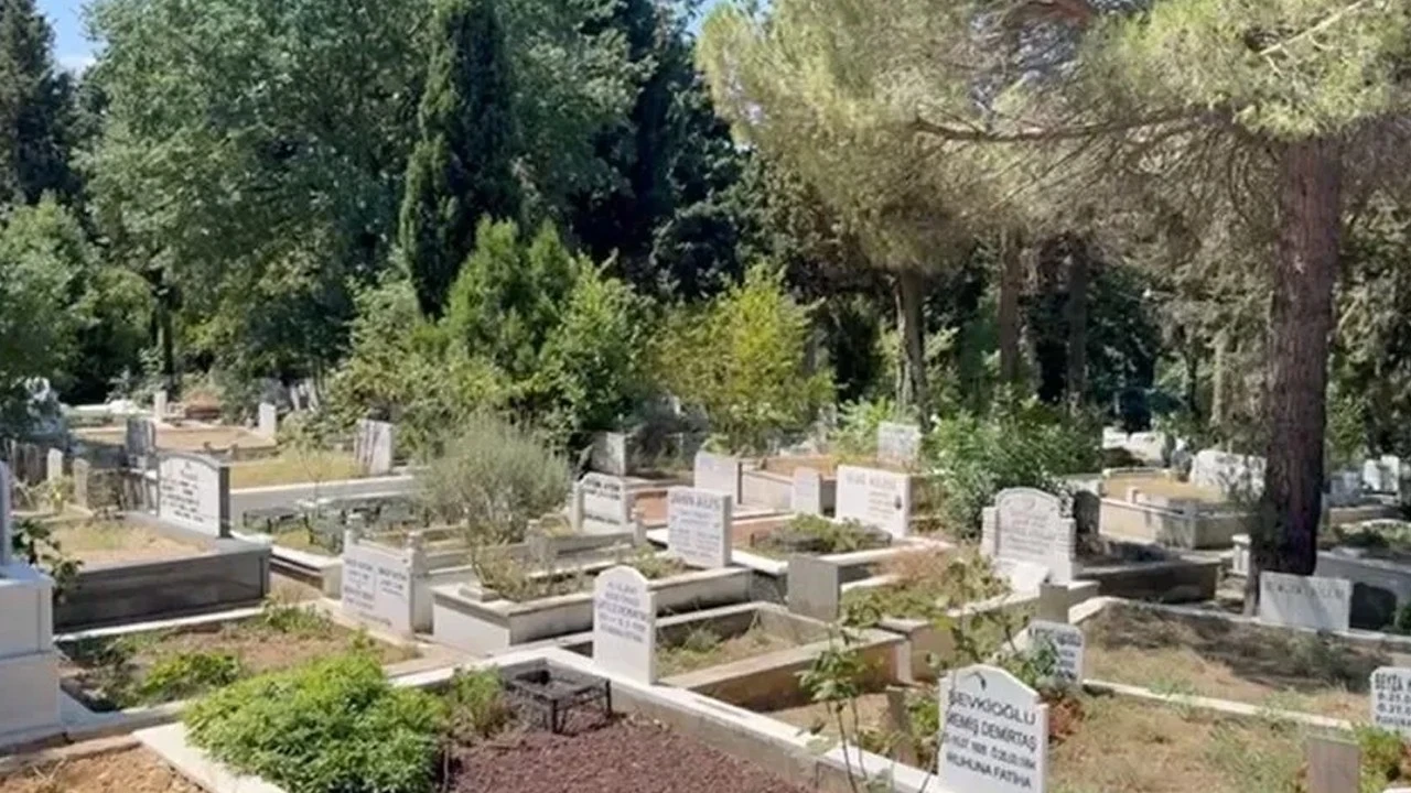 Mezarlıklara dadandı! Vatandaşlar isyan etti: Hepsini sökmüşler