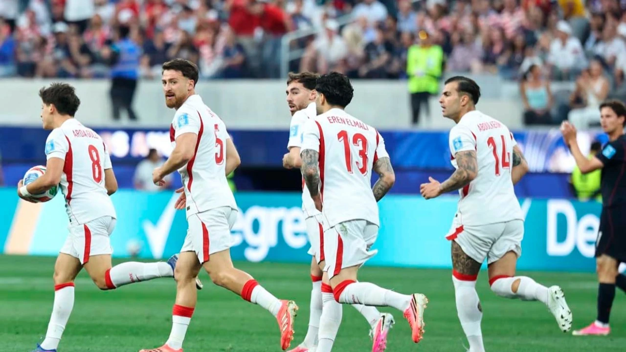 Dünya basını A Milli Takım'ı böyle gördü! ABD galibiyeti için gündem yaratan sözler