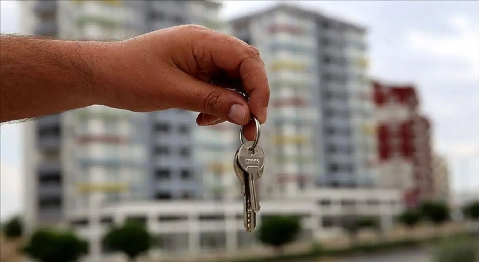 Evden çalışan kiracıya 9500 TL ek kira! İlan sosyal medyayı karıştırdı