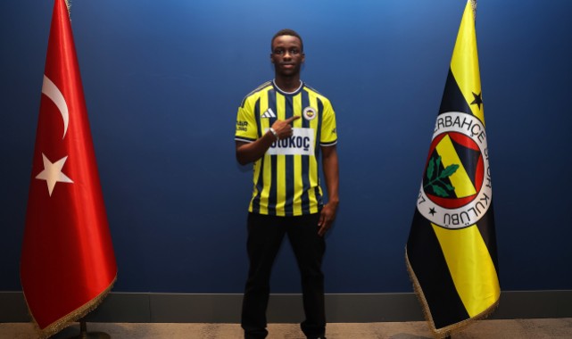 Fenerbahçe'den bir transfer daha! Genç futbolcu 5 yıl Fenerbahçe'de