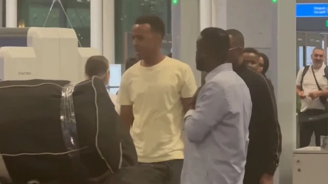ABD’ye girişi engellenen Somalili Hakem Omar Artan İstanbul üzerinden ülkesine döndü