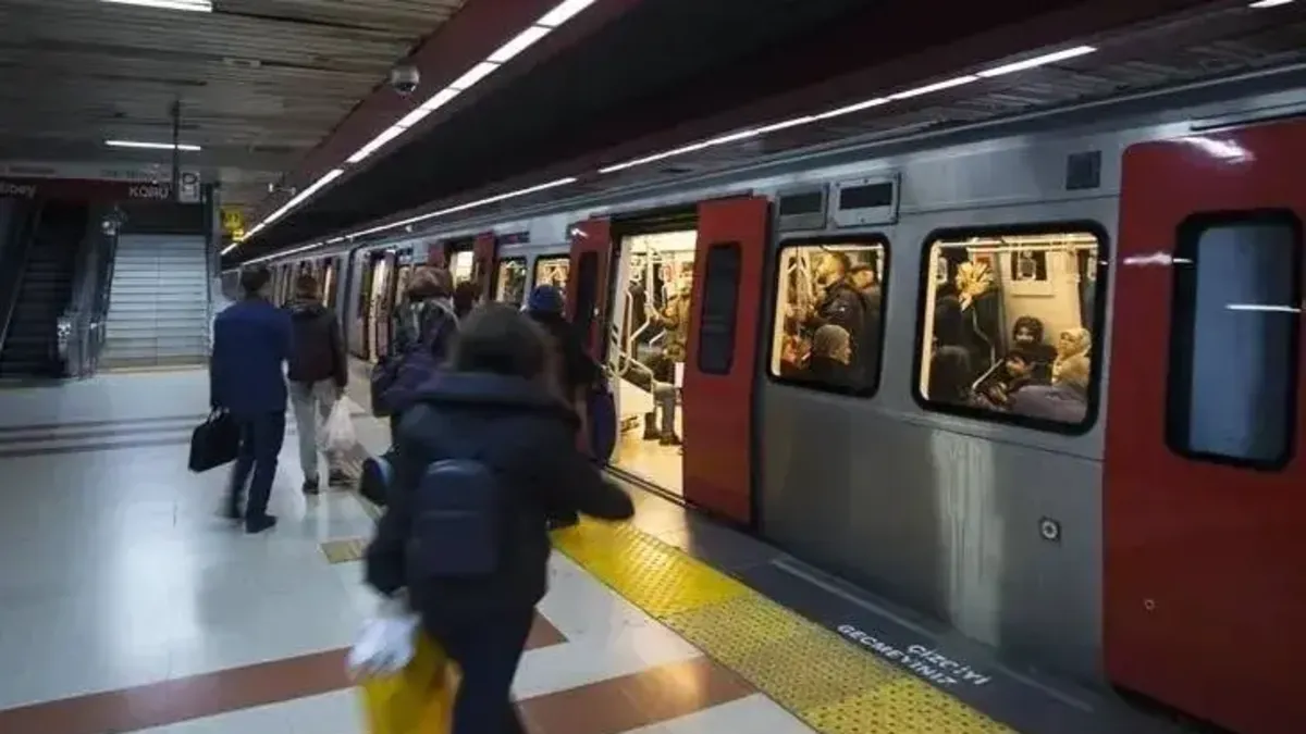 ANKARA'DA METROLAR ÇALIŞMIYOR MU? | Söğütözü metrosu çalışıyor mu? 6-7-8 Temmuz Ankara kapalı olan yollar