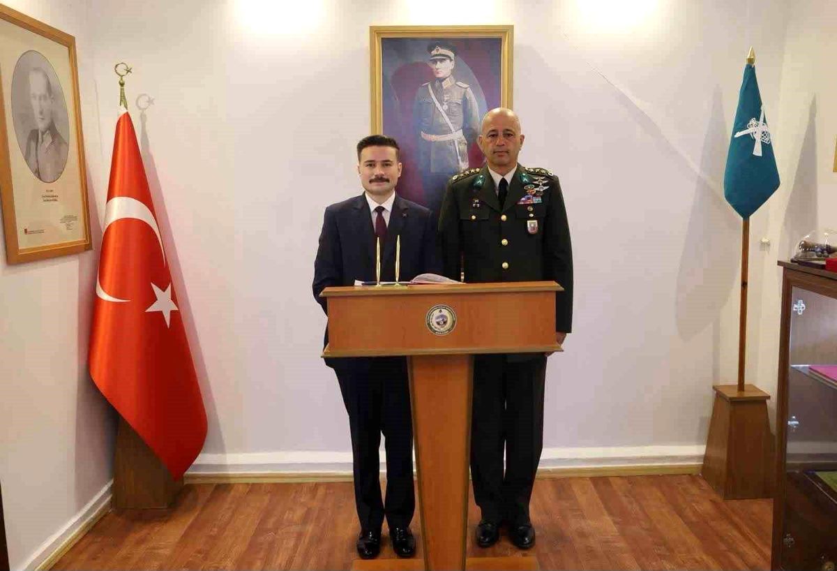 Kaymakam Acar'dan 5. Komando Tugay Komutanlığına ziyaret