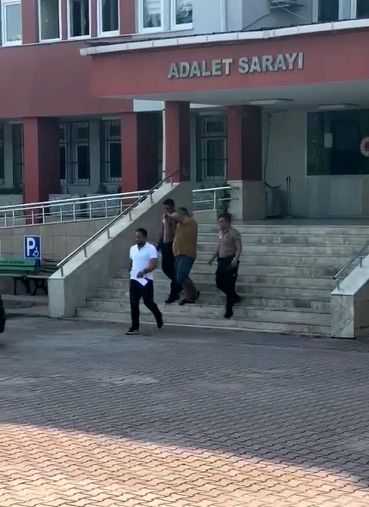 Adana'da Uyuşturucu Operasyonu: Şüpheli Tutuklandı