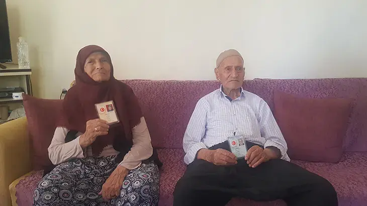 100 yılda 1 kez doktara gittiler! Günde tek öğün ve sofradan eksik olmayan 3 yiyecek: Bizi bugüne kadar ayakta tuttu