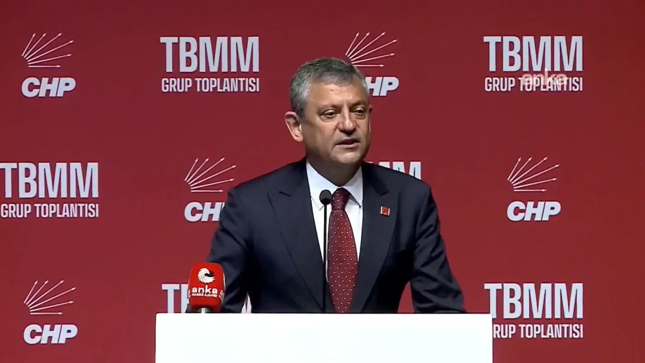 Özgür Özel: Paranoyak bir olağanüstü halin içerisindeyiz