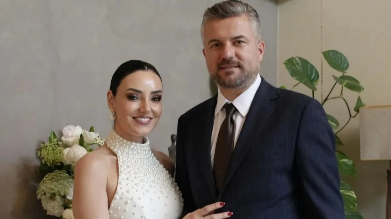 Buca Belediye Başkanı Görkem Duman tutuklandı, gözler ünlü nişanlısı Sevcan Orhan'a çevrildi! Konser kararı dikkat çekti...