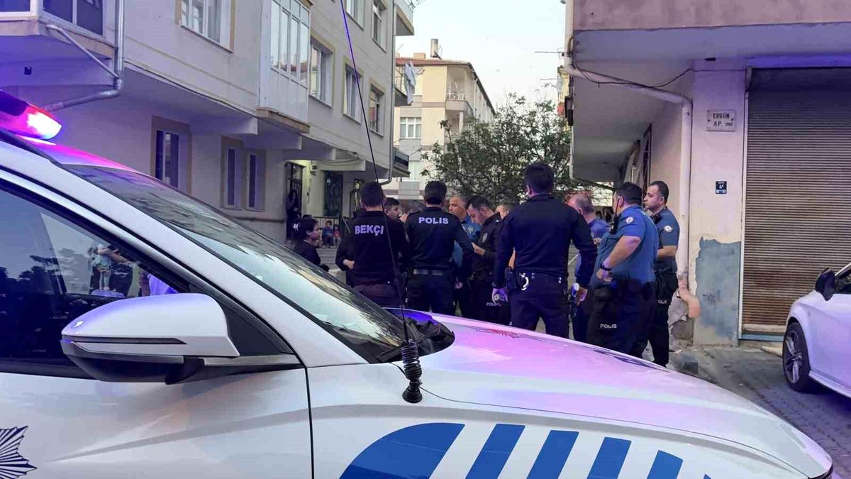 Eski kayınvalidesini ve baldızını bıçakla yaraladı