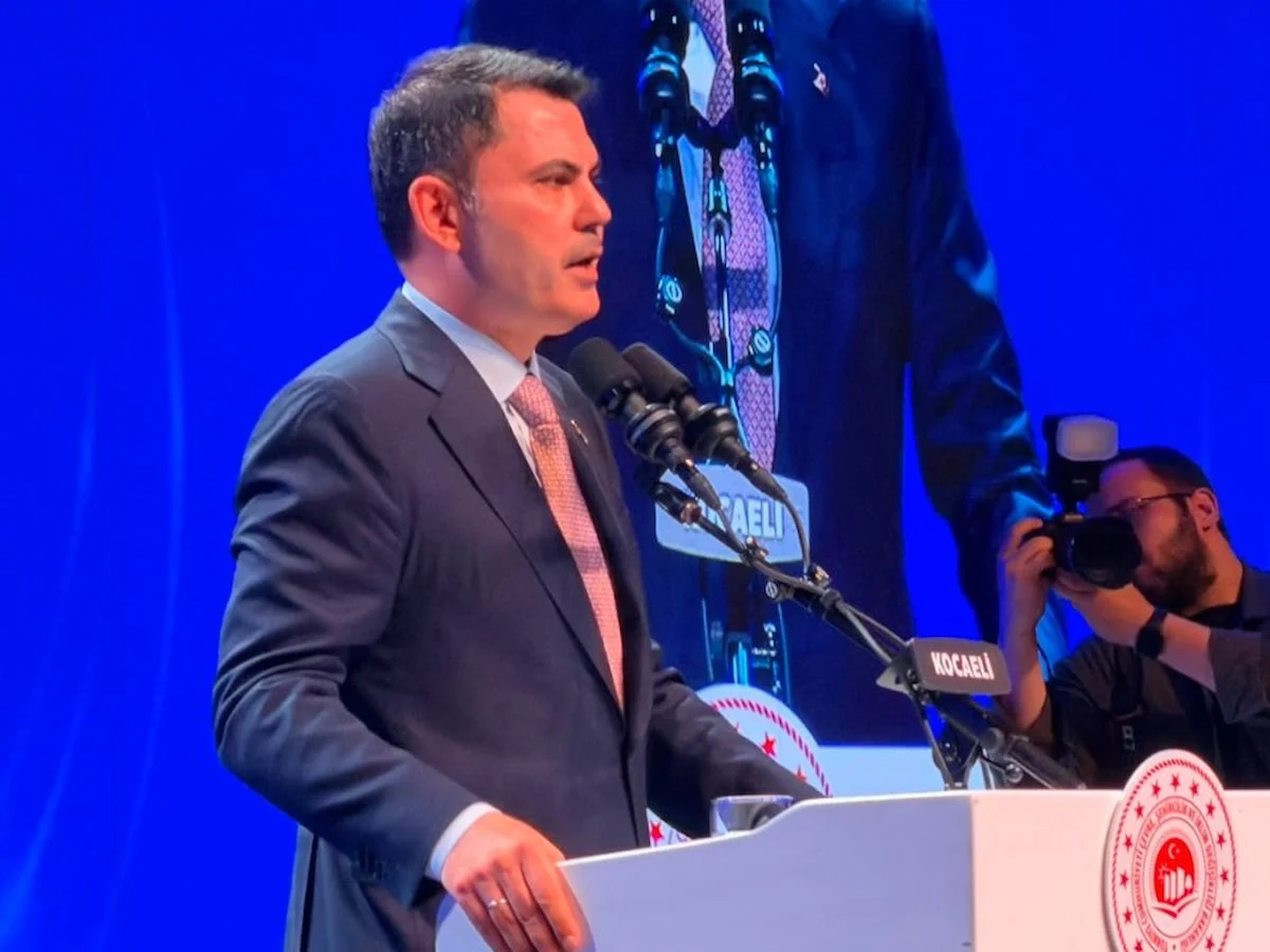 Murat Kurum: Kentsel dönüşüm bir tercih değil, bir mecburiyettir