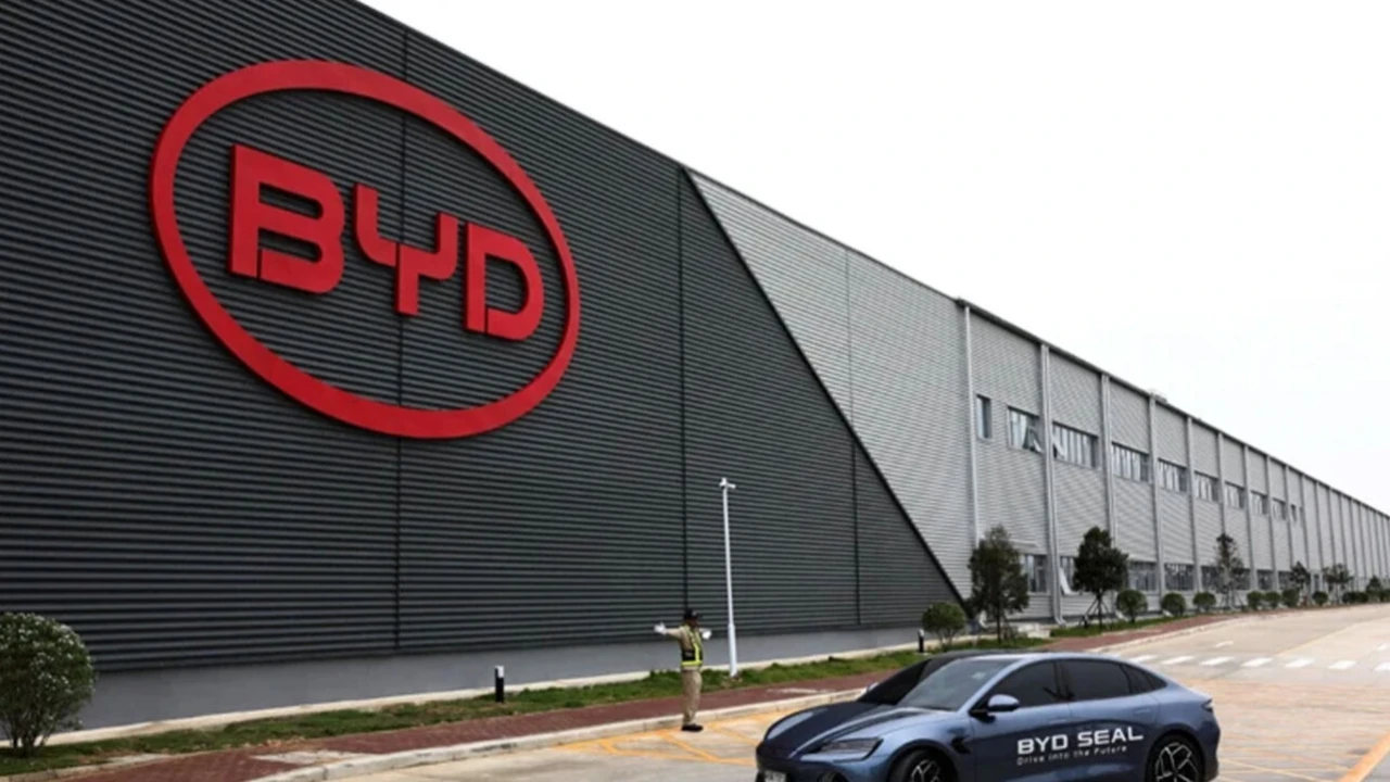 Çinli Otomotiv devi BYD satış yaptı,yatırım yapmadan Türkiye'den gitti