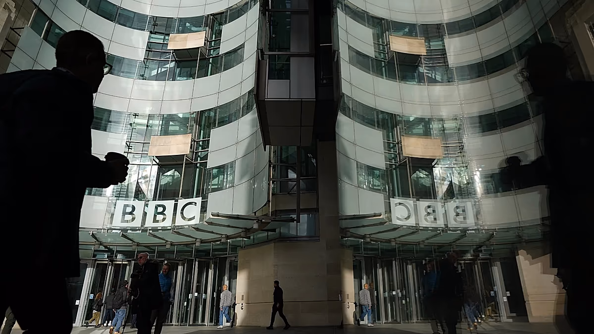 BBC, 575 milyon euro tasarruf için 2.000 çalışanı işten çıkaracak