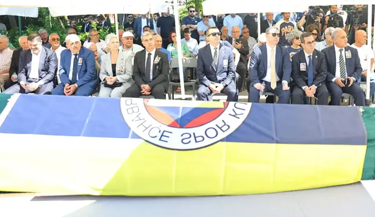 Fenerbahçe'nin acı günü: Köksal Özbek son yolculuğuna uğurlandı