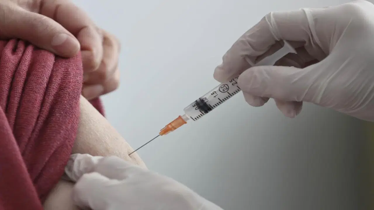 Uzmanından ilaçla kontrol altına alınamayan polen ve arı alerjisine karşı 'aşı' önerisi