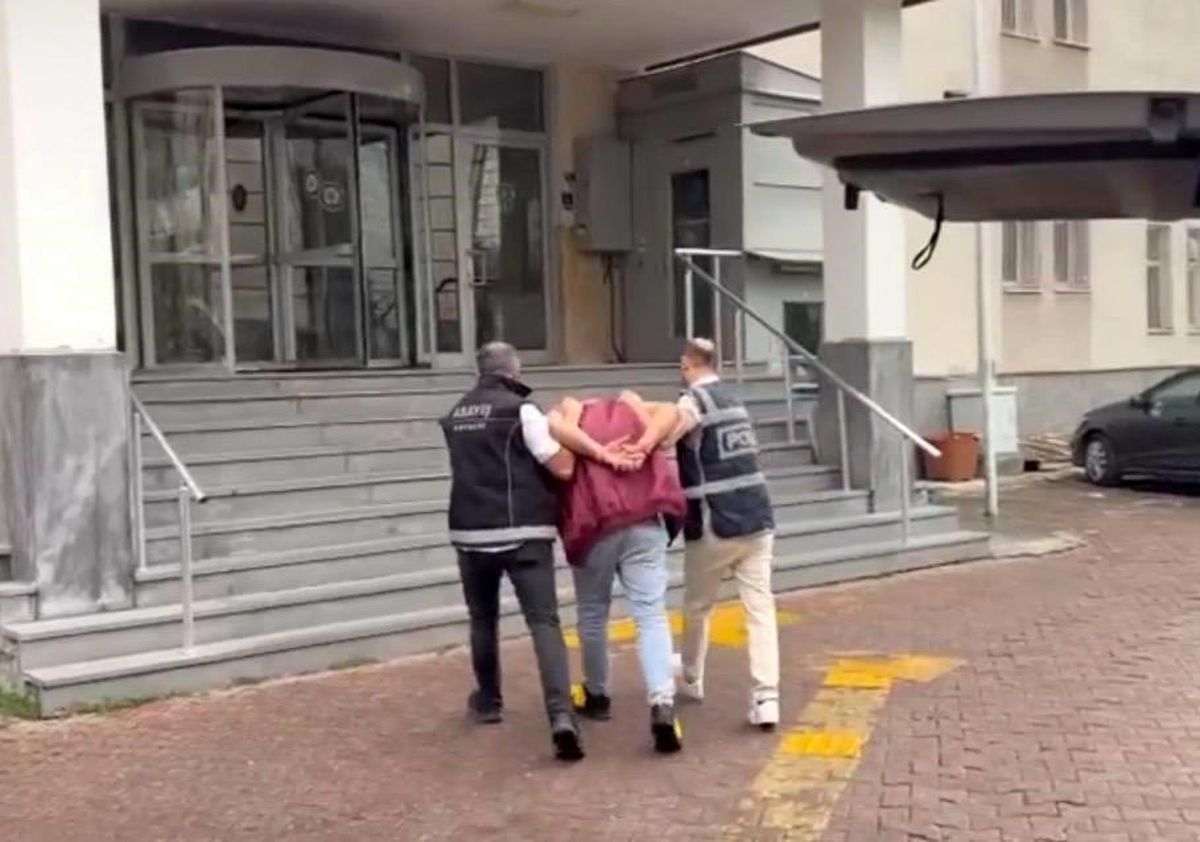 'Silahla tehdit' suçundan 17 yıl kesinleşmiş hapsi bulunan şahıs yakalandı