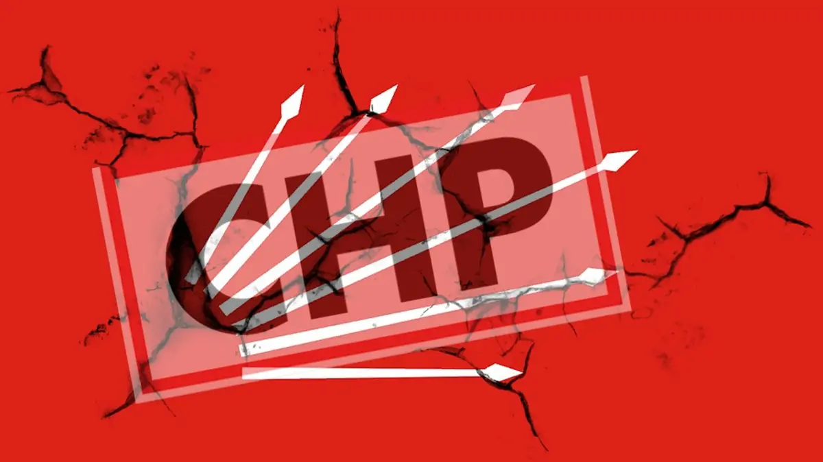 CHP'de istifa depremi: Bir isim daha partiden ayrıldı