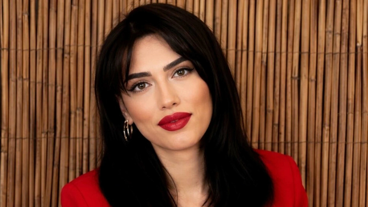 Irmak öğretmen memleketinde son yolculuğuna uğurlandı! Gözyaşları sel oldu