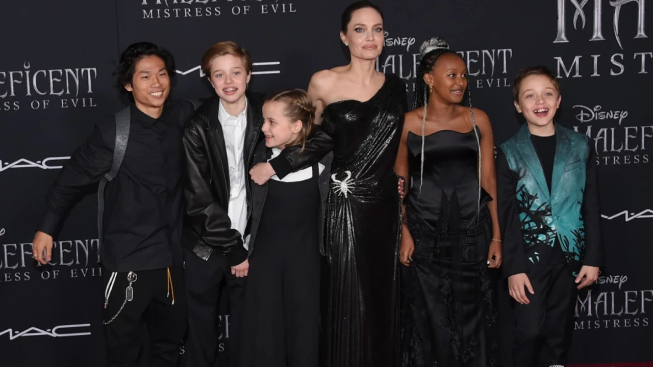 Brad Pitt'e en küçük kızından darbe: Soyadını bırakıyor