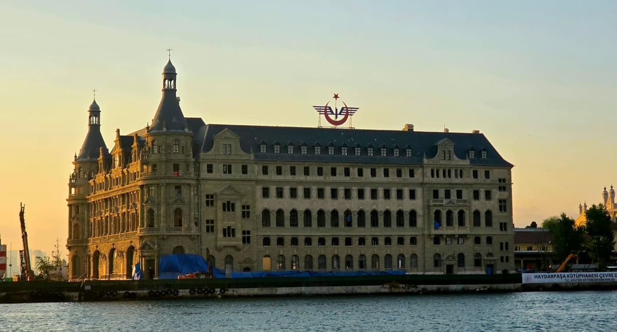 Bakan Ersoy: Haydarpaşa, yıllar sonra tarihi silüetteki yerini almaya başladı