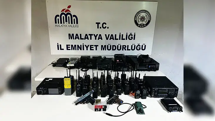 Sahte polis oyunu bozuldu! Emniyet frekanslarını dinleyen 6 kişi yakalandı