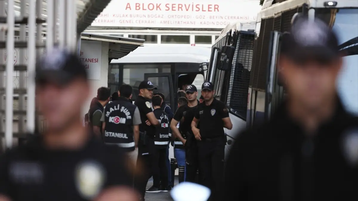 Silivri'de yolsuzluk soruşturması: Başkan Balcıoğlu ve 17 şüpheli adliyede