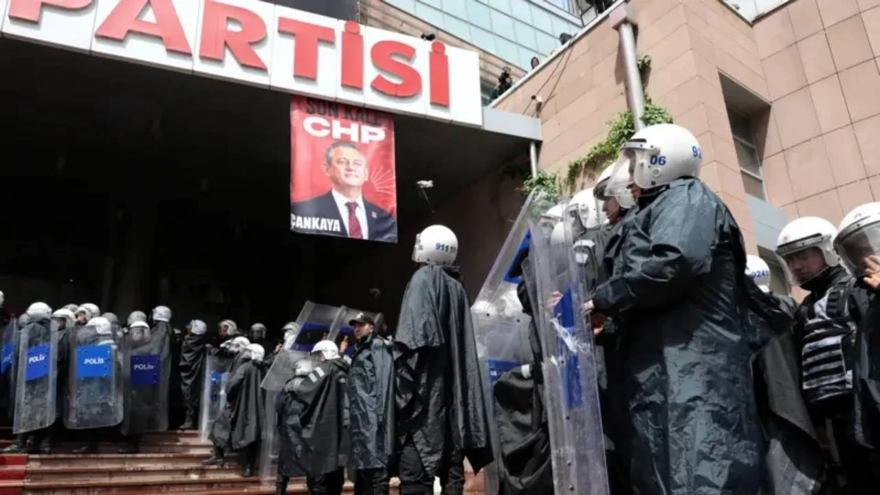 Uluslararası Af Örgütü: CHP’ye yönelik yargı müdahalesi hukukun üstünlüğüne darbe