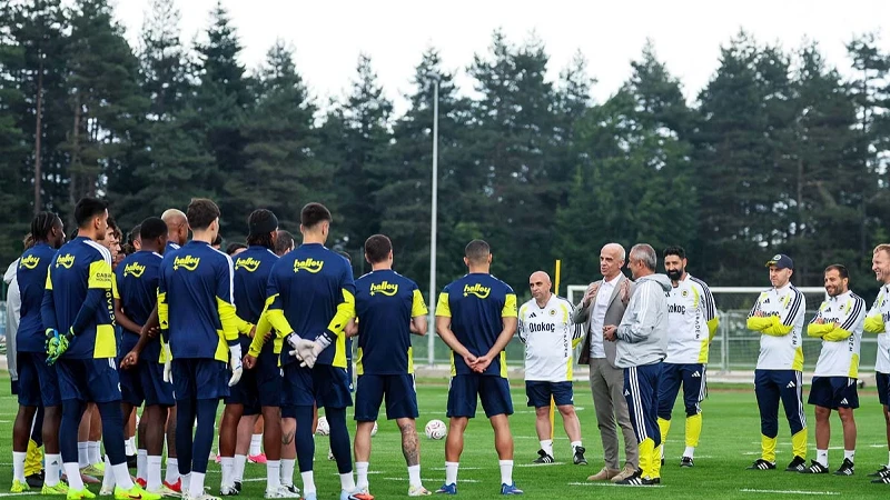 Resmi açıklama geldi: Fenerbahçe'de iki yeni transfer Avusturya kampına götürülmedi