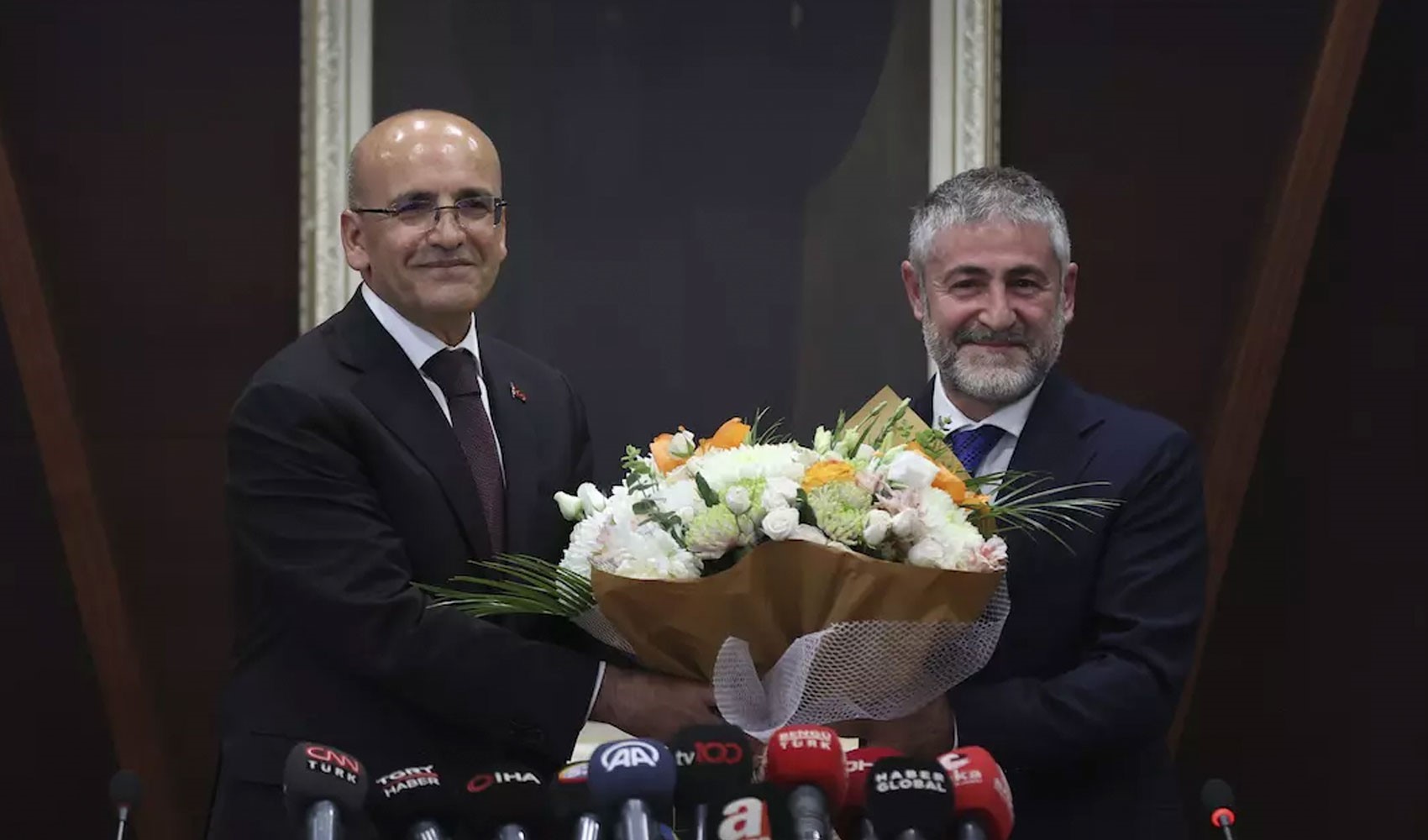 İddia: Mehmet Şimşek 'istifa' paylaşımını beğendi! Dikkat çeken Nureddin Nebati ayrıntısı