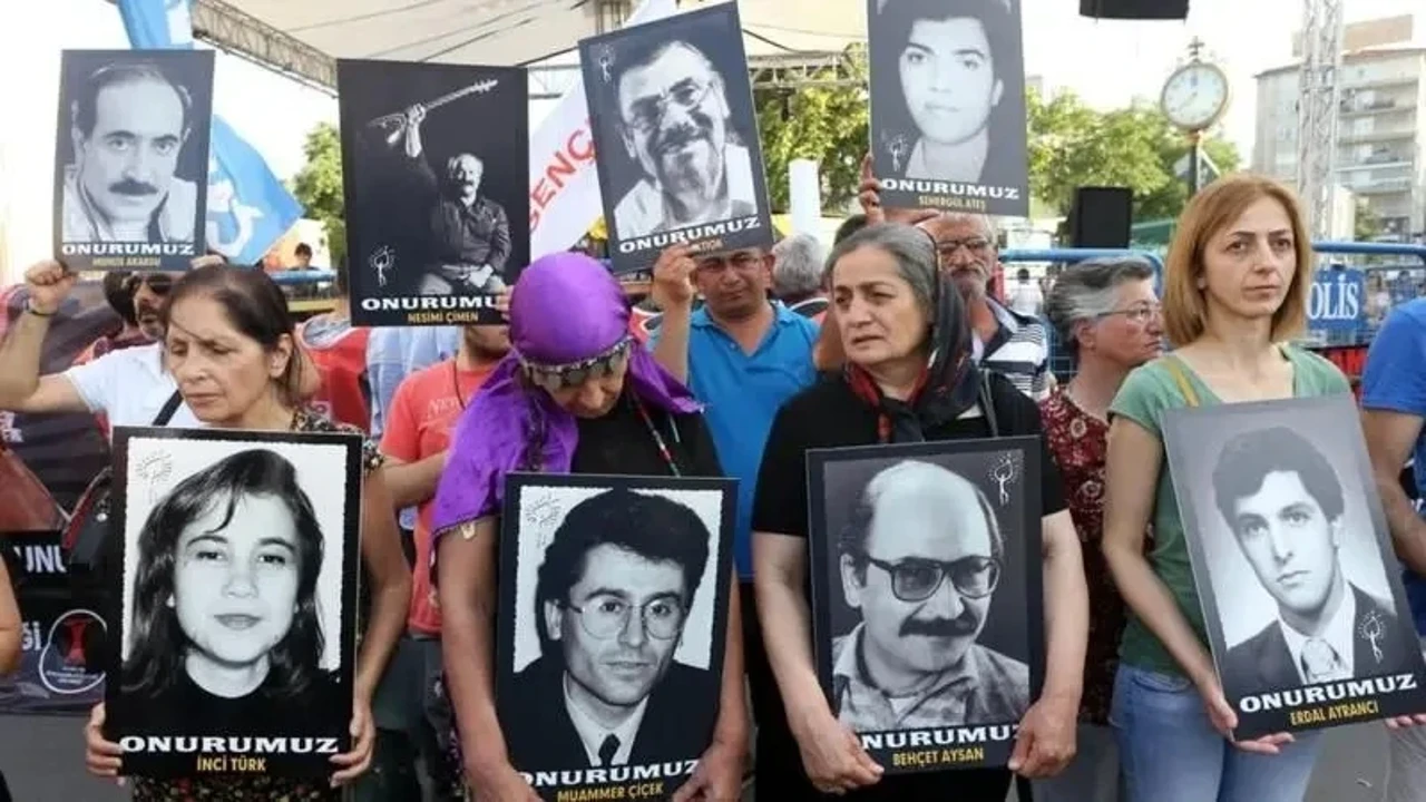 Sivas Katliamı'nın 33.yılı: 2 Temmuz 1993'te Madımak Oteli'nde ne oldu?