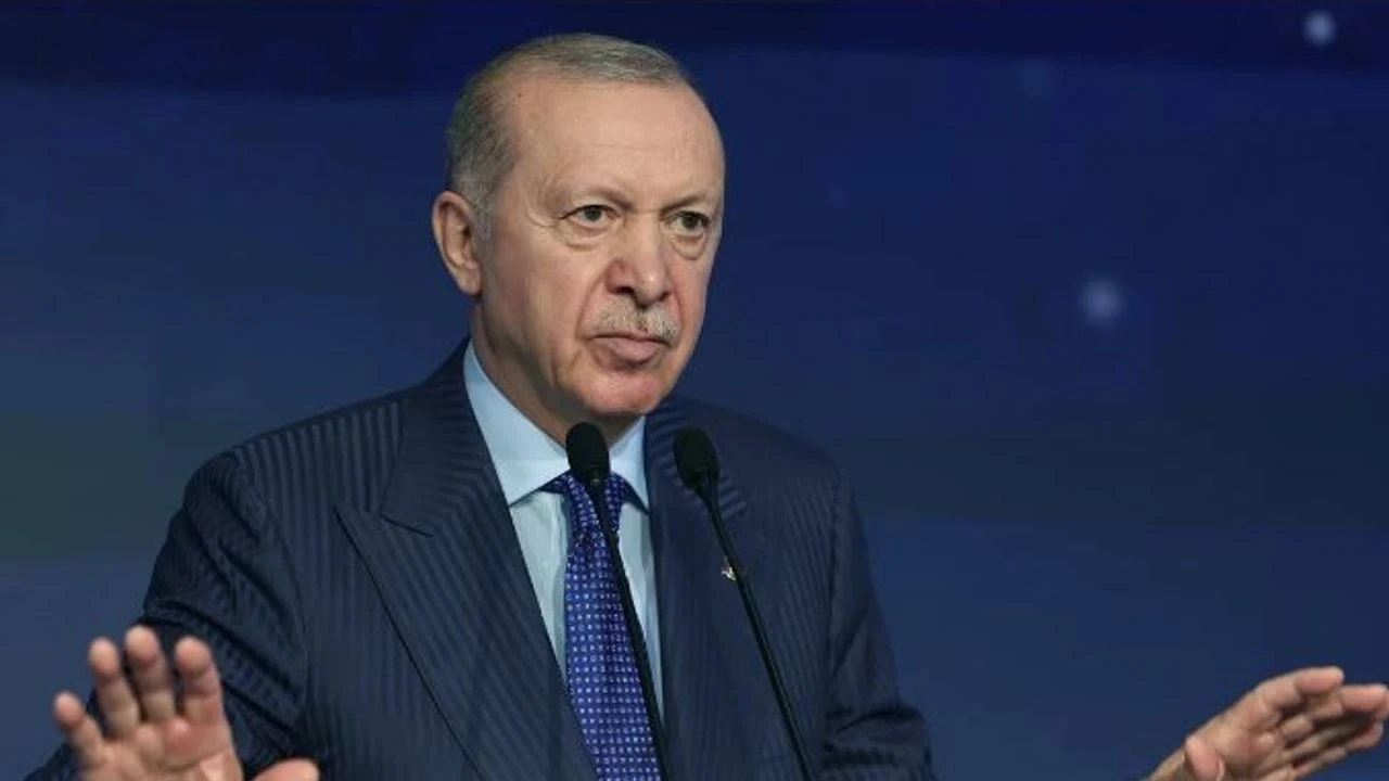 Cumhurbaşkanı Erdoğan açıklamalarda bulunuyor...