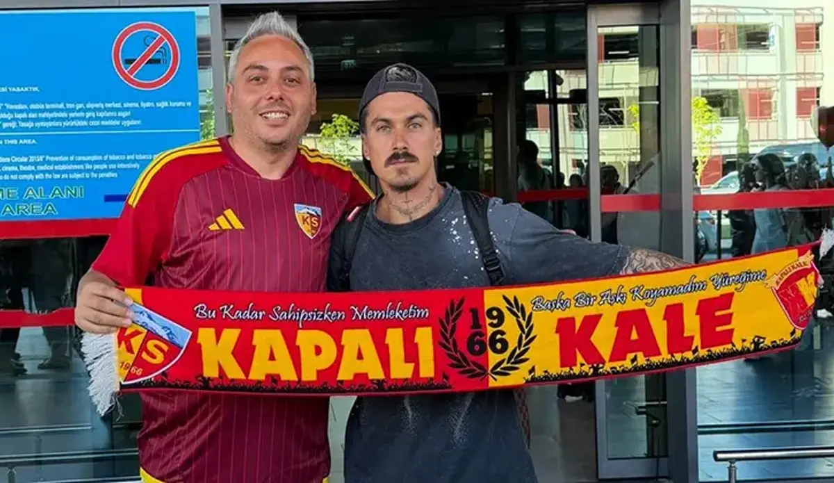 Kayserispor 2 transferini Kayseri’ye getirdi
