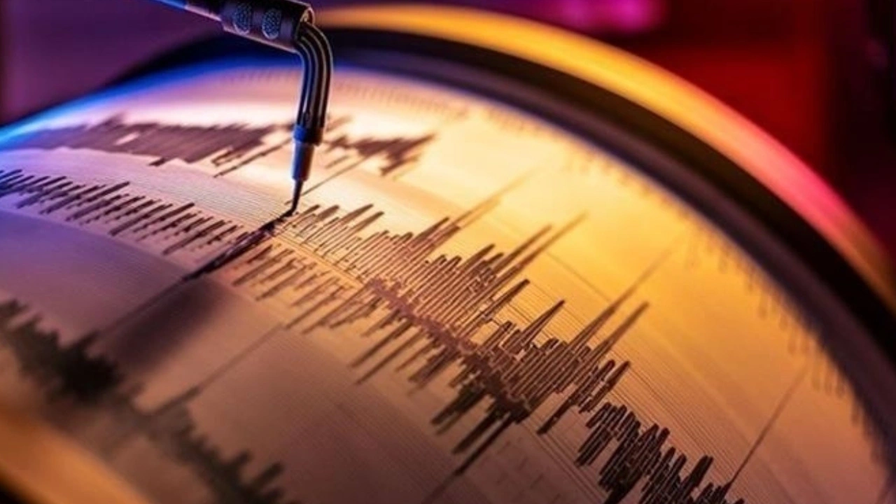 Son Dakika | Çanakkale Ayvacık açıklarında deprem! Sahile 11 kilometre mesafeden salladı