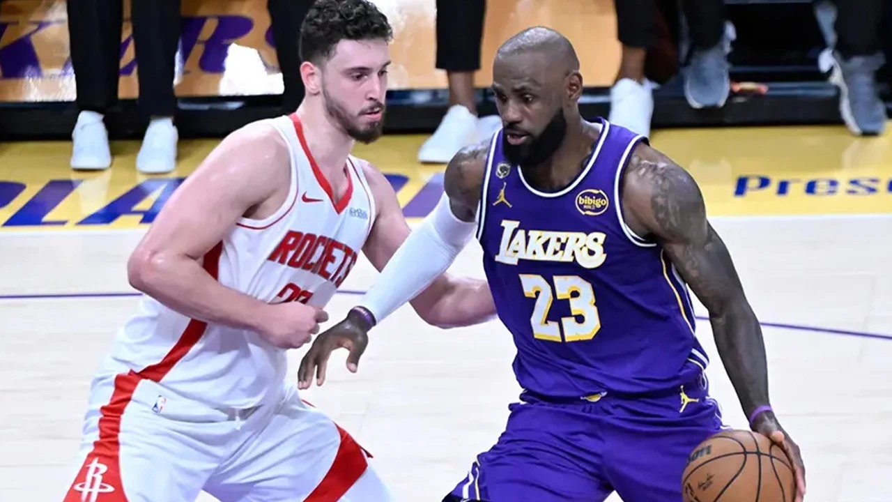 LeBron James ayrılık kararını Lakers'a bildirdi