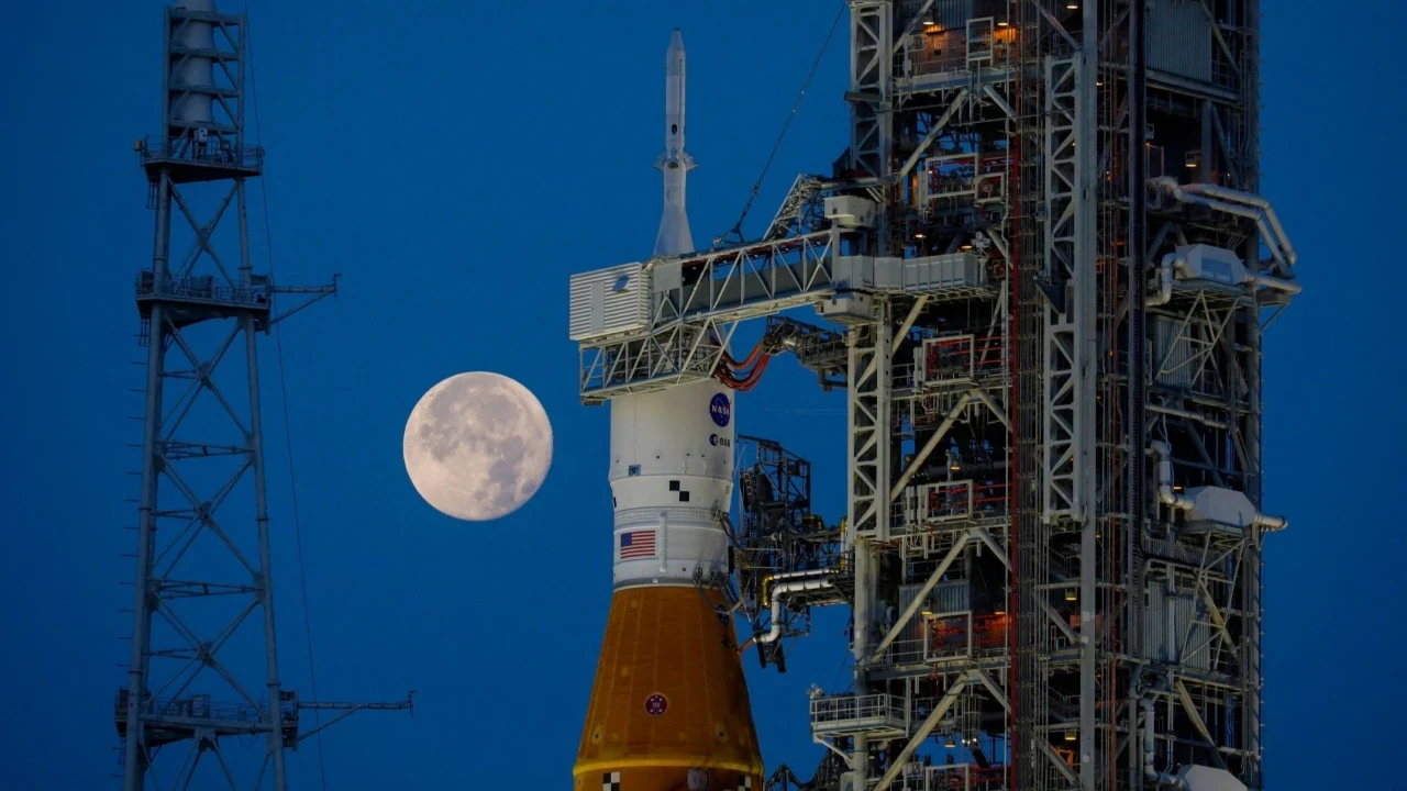 NASA'dan Ay'da kalıcı yaşam için yeni hamle: 590 milyon dolarlık anlaşma