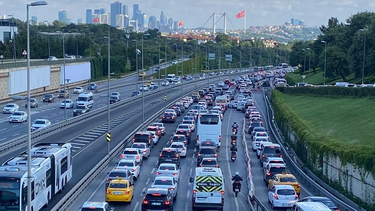 İstanbul'da yaşayanlar dikkat: Bu yollar trafiğe kapatılacak! Sürücüler için kritik uyarı