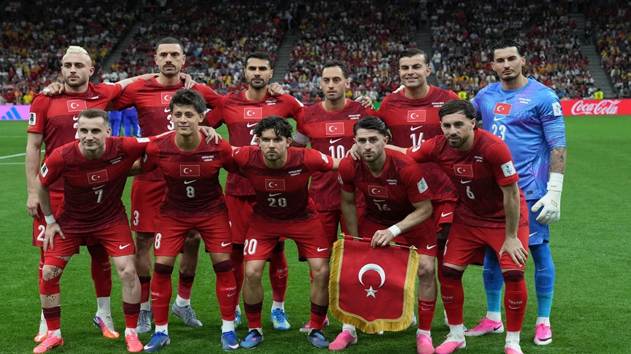 Dünya Kupası’nda kritik maç! Türkiye- Paraguay maçı golle başladı