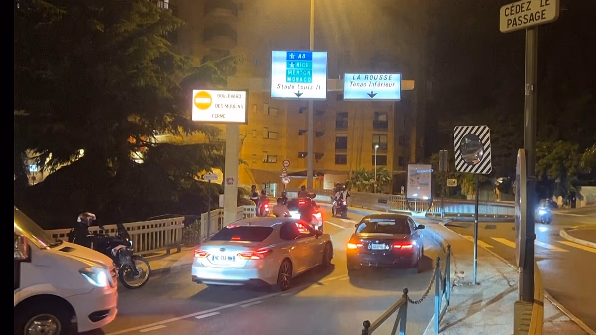 Monako’da bombalı saldırı: 3 kişi yaralandı, saldırgan kaçtı