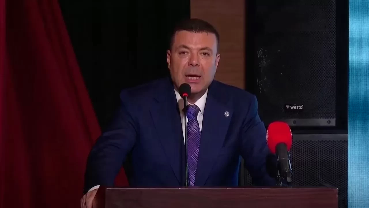 MHP’li Özgür Bayraktar'dan sert çıkış: ‘Nabza göre şerbet verenler siyaset sahnesinden silinecek!’