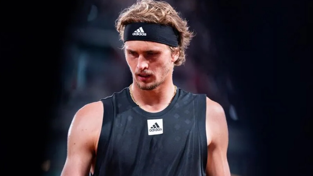 Wimbledon'da Iga Swiatek elendi, Alexander Zverev son 16 turuna kaldı