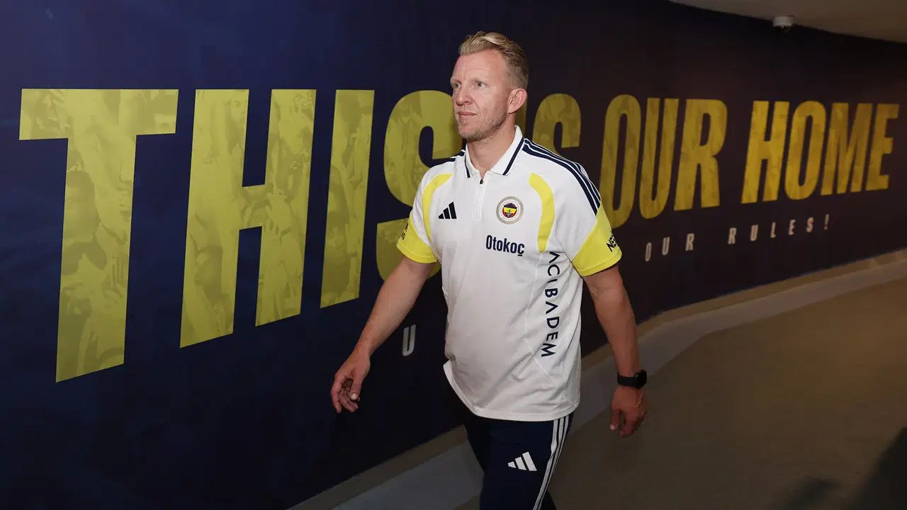 Fenerbahçe, Dirk Kuyt'ı resmen açıkladı: Görevi belli oldu