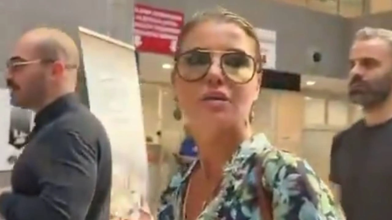 Gülben Ergen AHBAP soruşturmasında ifade vermek için adliyede!