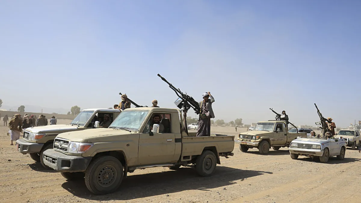 Yemen’de kanlı çatışma: Hükümet güçleri ile Husiler karşı karşıya