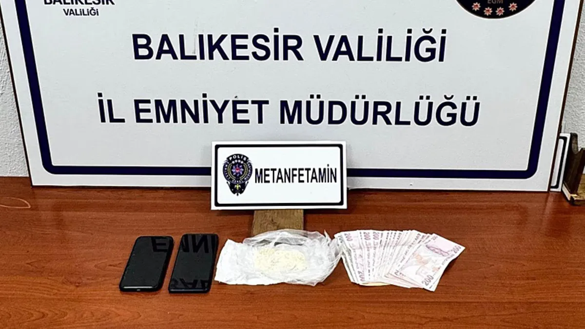 Balıkesir'de zehir tacirlerine geçit yok! 2 tutuklama