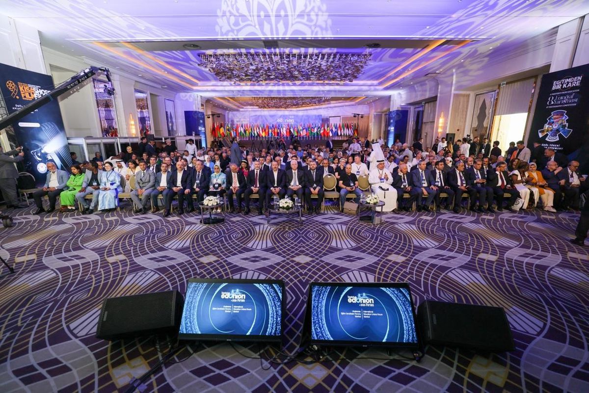 Eğitim-Bir-Sen'in düzenlediği 'İstanbul EdUnion Forum 2026' başladı