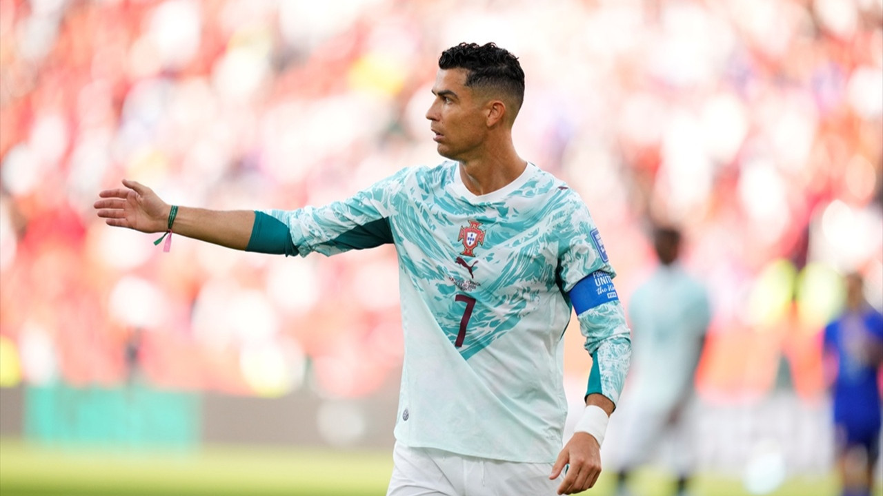 Ronaldo'nun penaltı öncesi fısıltısı dünya gündeminde: "Bismillah" mı dedi?
