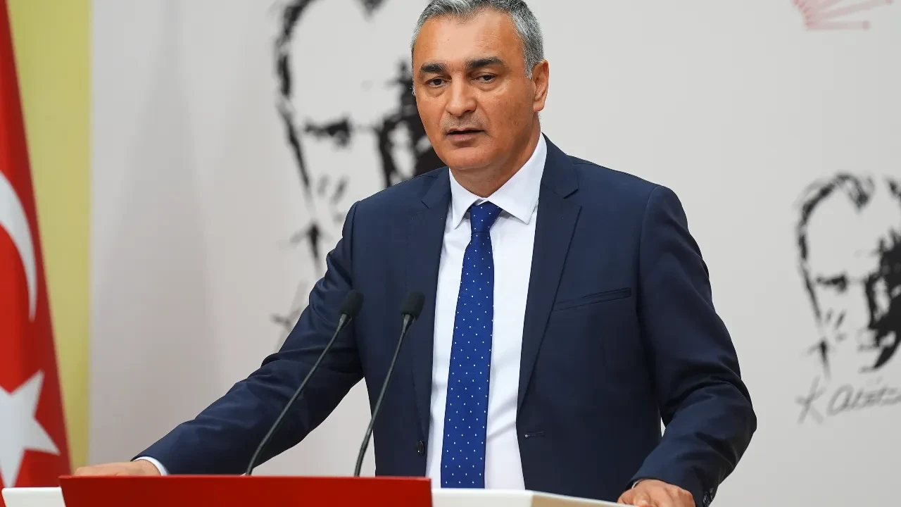 Kılıçdaroğlu'nun grup toplantısı öncesi tüm CHP'lilere uyarı: "Olumsuzluklar Atatürk'e saygısızlık"