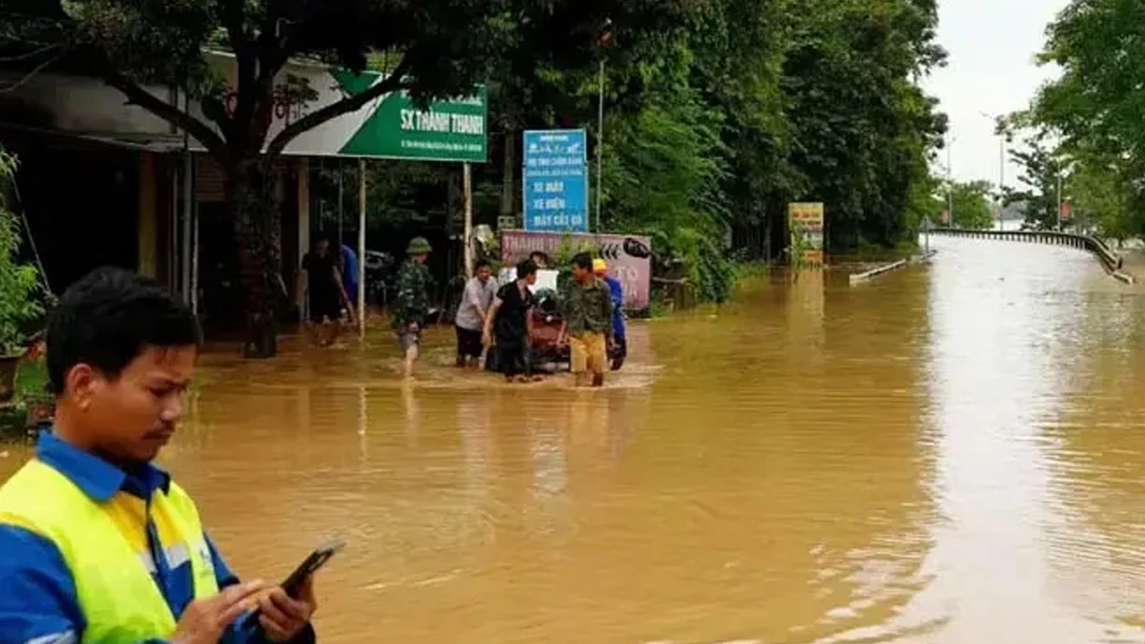 Vietnam’da sel felaketi: 4 ölü, 7 yaralı