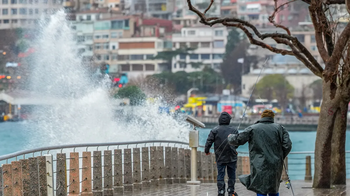 İstanbul'da öğleden sonra dikkat: Yağışlar zirveye ulaşacak! Uzmanı A Haber’de uyardı
