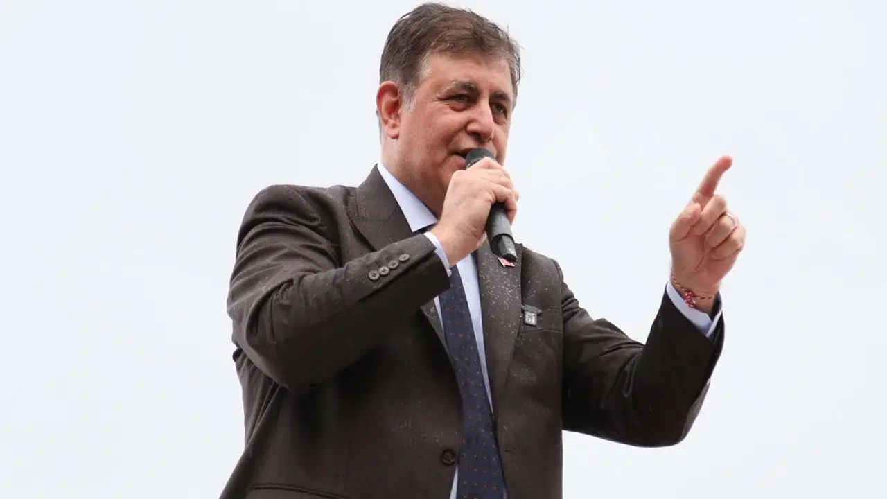 Açıklama yapması bekleniyor... Cemil Tugay istifa edecek mi?
